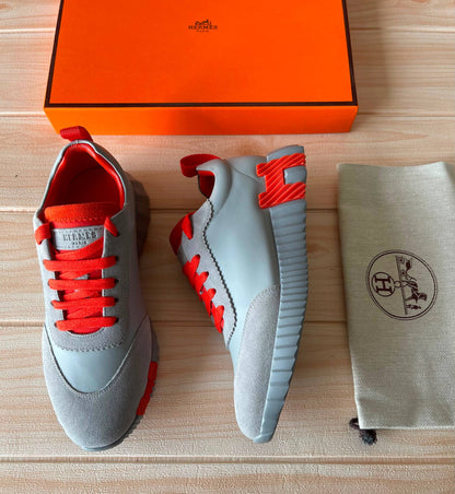 Hermes
Master quality 
Size: 36 to 41
450 dhs✅

Zain318
♥️♥️♥️