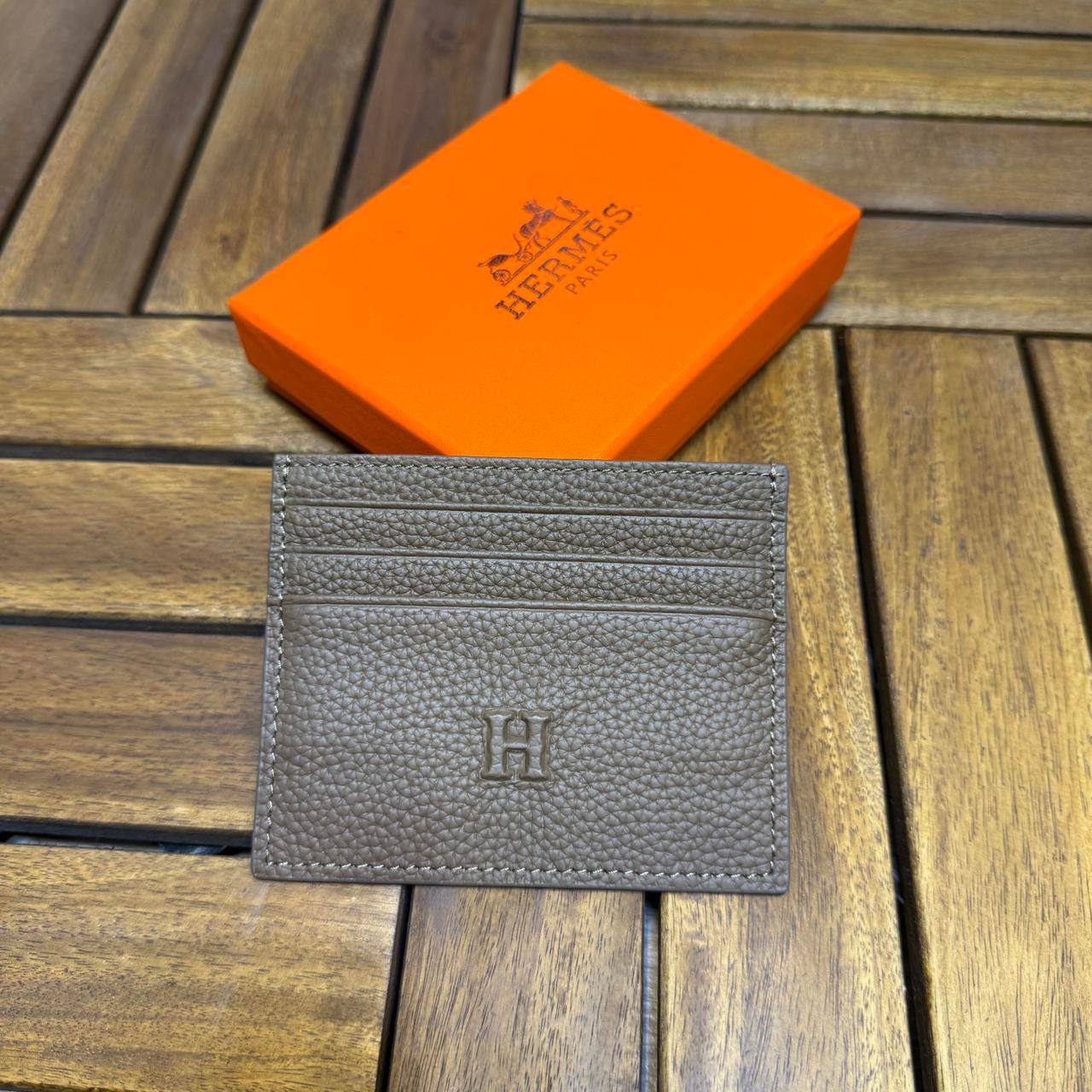 *NEW COLLECTION*
Cardholder

*MASTER QUALITY*

120 dhs🪙💚

Zain202
♥️♥️♥️