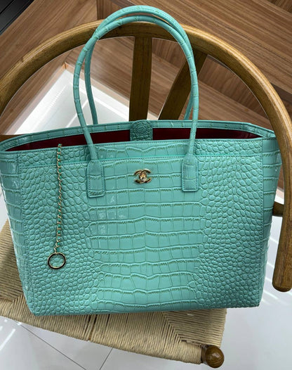 New Collection✨✨✨
CHANEL
38cm
590 dhs💓
*MASTER QUALITY*

Zain167
♥️♥️♥️