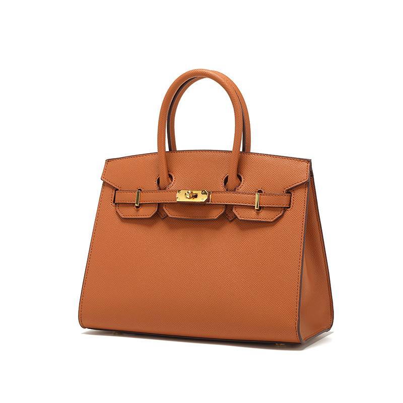 HERMES

best quality 
without box

110 dhs🇦🇪🇦🇪

size20CM

Zain290
♥️♥️♥️