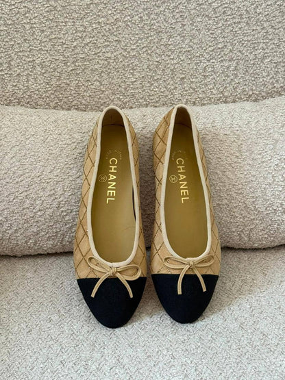 Chanel
✨ 𝐒𝐮𝐩𝐞𝐫 𝐌𝐚𝐬𝐭𝐞𝐫 𝐐𝐮𝐚𝐥𝐢𝐭𝐲
✨ 𝐀𝐯𝐚𝐢𝐥𝐚𝐛𝐥𝐞 𝐍𝐨𝐰
✨ 𝐒𝐢𝐳𝐞𝐬: 𝟑𝟔 — 𝟒𝟏
450 dhs🇦🇪🇦🇪

Zain298
♥️♥️♥️