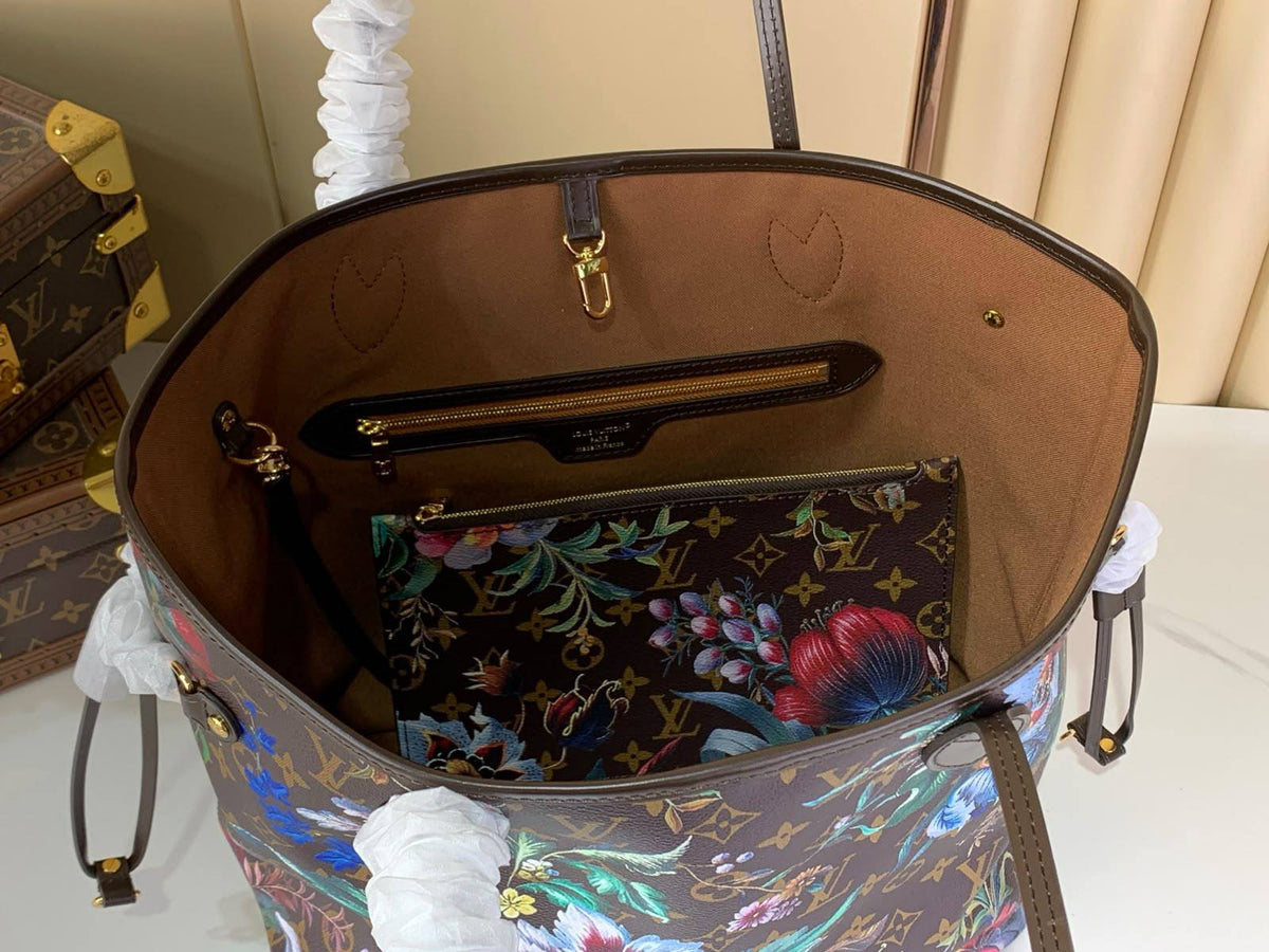 LV

 NEW DESIGN 

COPY ONE 
265 dhs🇦🇪🇦🇪

Zain295
Zain39
♥️♥️♥️
