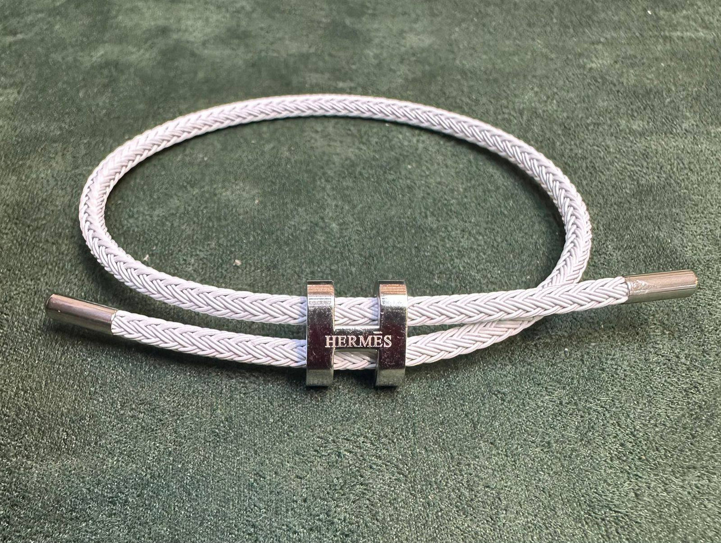 Hot moving 🔥🔥🔥 
Hermes UNISEX Bracelet. 
Water proof 💦💦💦
30 dhs❣️

Zain243
♥️♥️♥️