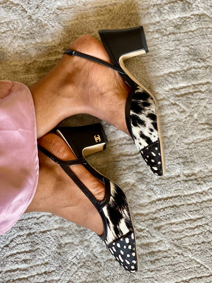 Chanel 

Vip quality 

Size:36 to 42

430 dhs🇦🇪🇦🇪

Zain113
♥️♥️♥️