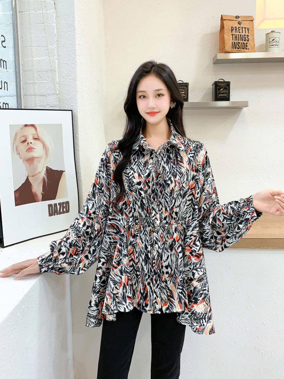 Silk beautiful clothes 
Free size 
120 dhs✅

Zain295
♥️♥️♥️