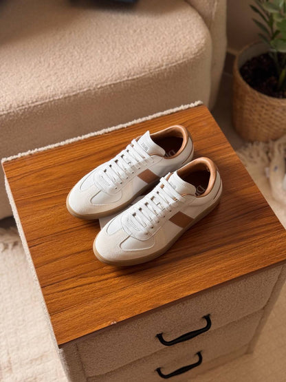 Christian Dior B01
*AAA quality*
*size:40 to 46* 
470 dhs🪙🌨️

Zain185
♥️♥️♥️