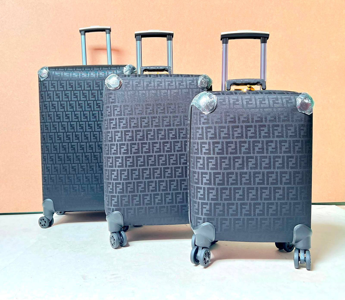 Travel Bags Set
Master💓💓
3in1
650 dhs✅✅

Zain341
♥️♥️♥️