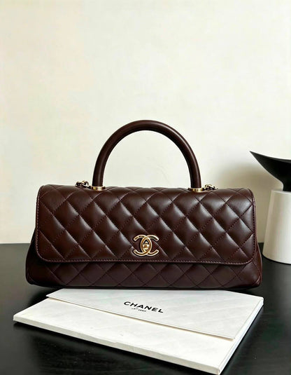 Chanel
130 dhs🇦🇪🇦🇪
size：26cm 
High-quality with box

Zain35
♥️♥️♥️