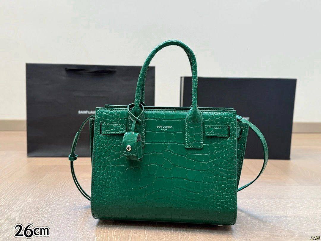YSL
110 dhs✅ 

Zain46
♥️♥️♥️