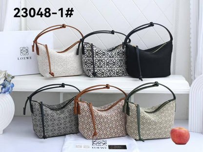 Loewe 
85 dhs✅
with box
size 20×10×20cm

Zain213
♥️♥️♥️