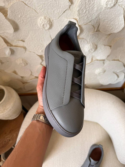 ZEGNA
*AAA QUALITY*
*SIZE:40 to 46*
450 dhs✅

Zain185
♥️♥️♥️