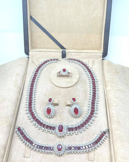 Necklaces 

350 dhs🇦🇪 set with same box

280 dhs🇦🇪 set without box

Zain122
♥️♥️♥️