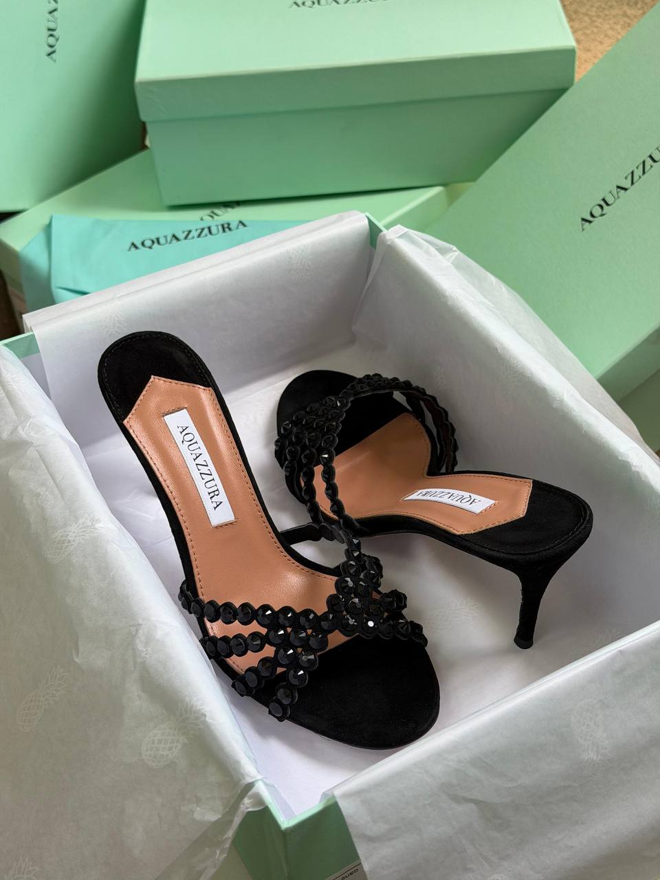 Aquazzura
𝑨𝑨𝑨 𝑸𝑼𝑨𝑳𝑰𝑻𝒀
𝑺𝑰𝒁𝑬 {35 𝒕𝒐 42}
450 dhs✅

Zain81
♥️♥️♥️