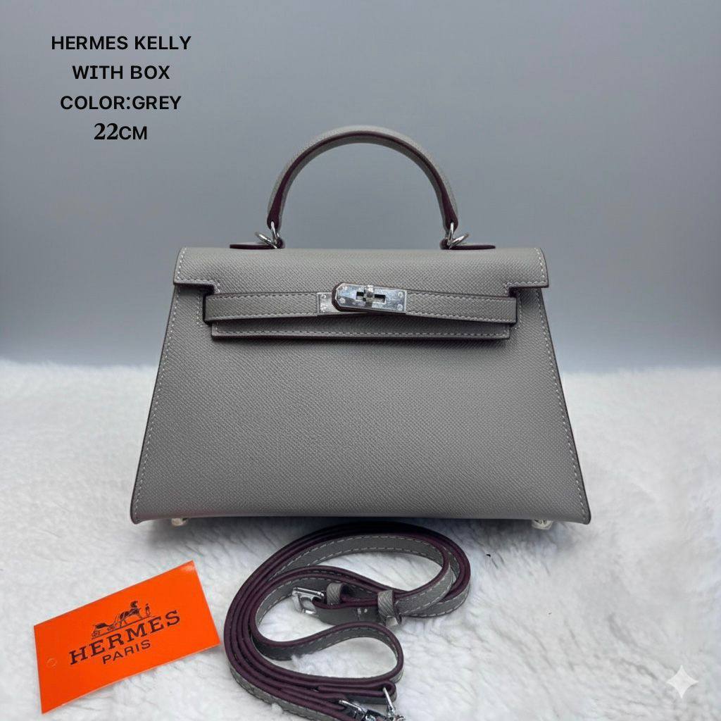 Hermes ᴋᴇʟʟʏ ʙᴀɢ  
silver hardware 
ᴡɪᴛʜ ʙᴏx 
🎁🎁🎁

ʟᴇᴀᴛʜᴇʀ 
sɪᴢᴇ:22ᴄᴍ 
90 dhs🪙🌨️

Zain56
♥️♥️♥️