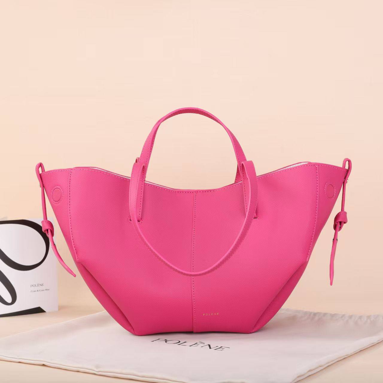 Polene

small 100 dhs🌺
big 110 dhs🌺

Zain143
♥️♥️♥️