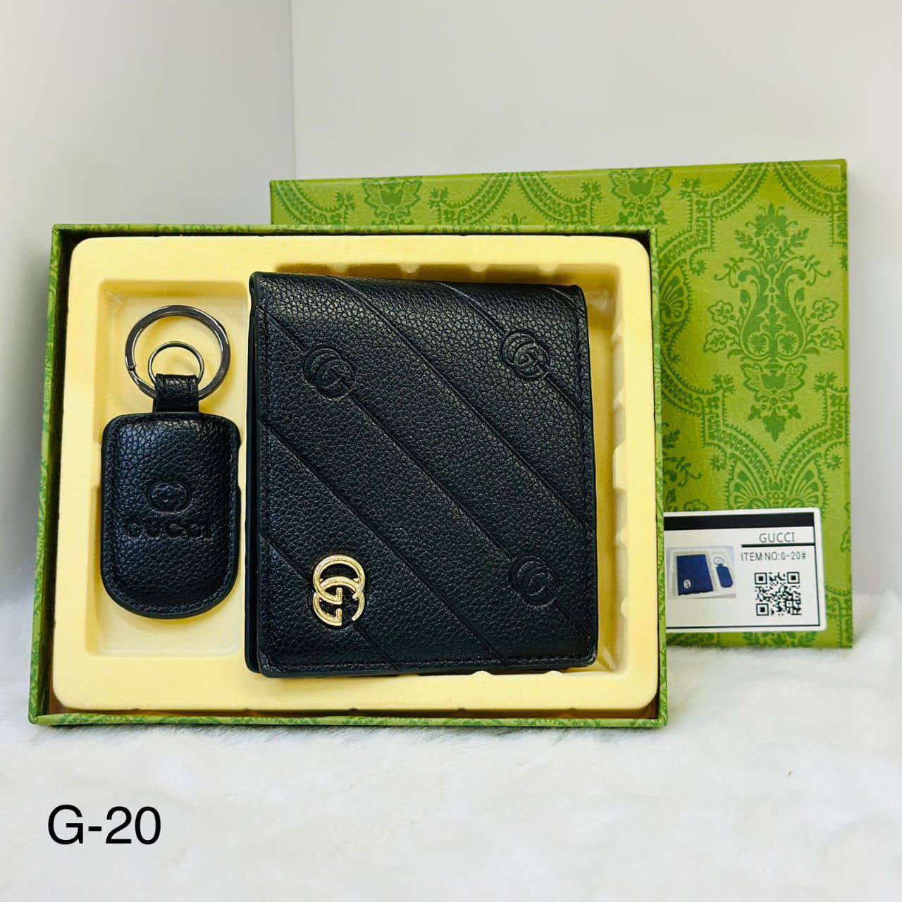 WALLET SET 
GOOD QUALITY
30 dhs💛

Zain40
♥️♥️♥️