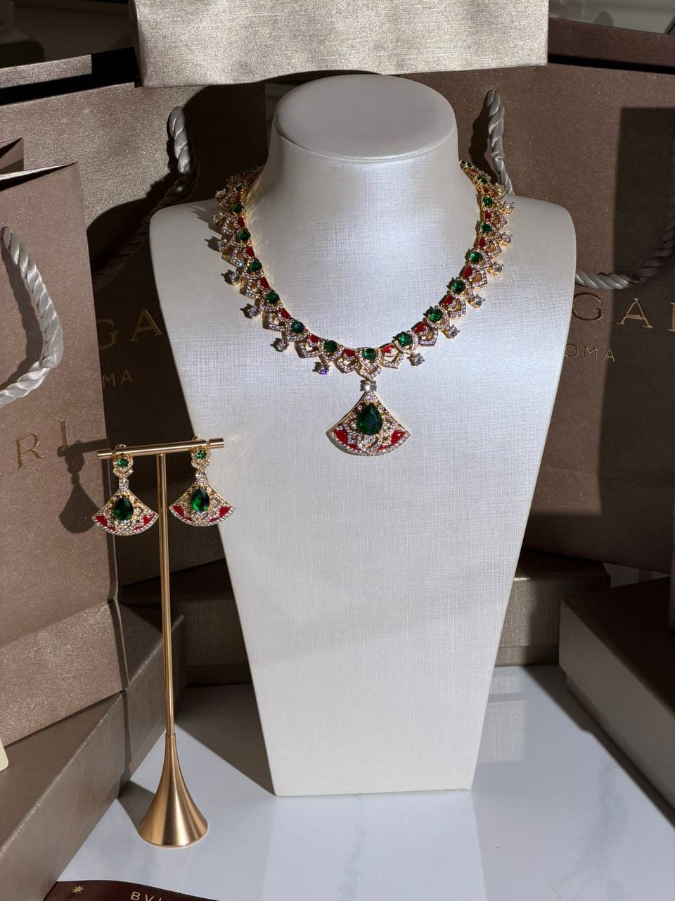 *BVlGARI*
New Collection 😍

Quality: Super Master 
Non -Tarnish color
* Necklace 
* ⁠Earrings
* ⁠For Price 👇 WTSP Text Zain 0568585901
* ⁠
* ⁠Zain268
♥️♥️♥️