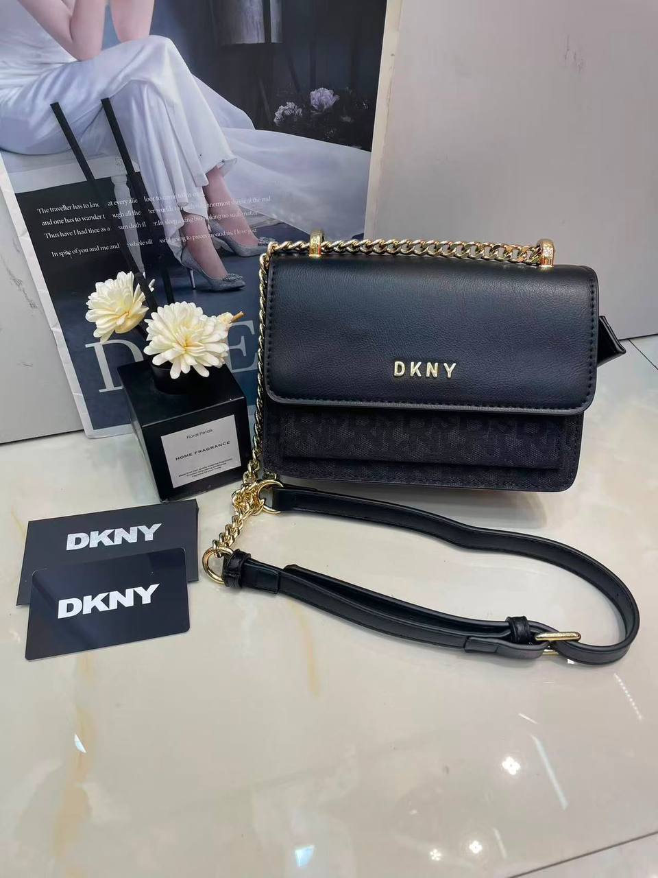Dkny
Withbox
110 dhs🇦🇪🇦🇪

Zain143
♥️♥️♥️