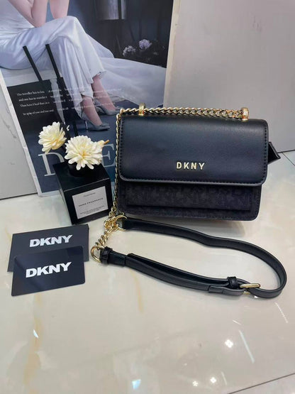 Dkny
Withbox
110 dhs🇦🇪🇦🇪

Zain143
♥️♥️♥️