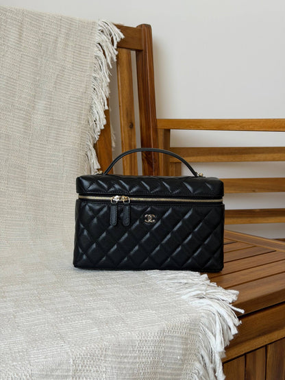 Chanel

For Price 👇 WhatsApp✅
0568585901 
0507557372
0552275751 Owner Zain 👌

Zain317
♥️♥️♥️