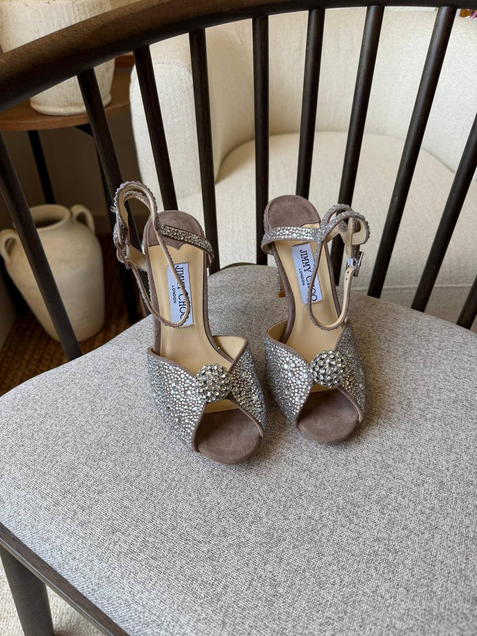 Jimmy Choo
𝑨𝑨𝑨 𝑸𝑼𝑨𝑳𝑰𝑻𝒀👌👌
𝑺𝑰𝒁𝑬 {35 𝒕𝒐 42}
550 dhs✅

Zain81
♥️♥️♥️