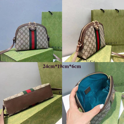 BOTTEGA
 NEW  CAME GOOD QUALITY 
WITH BOX 🎁🎁🎁

90 dhs✅

Zain39
♥️♥️♥️