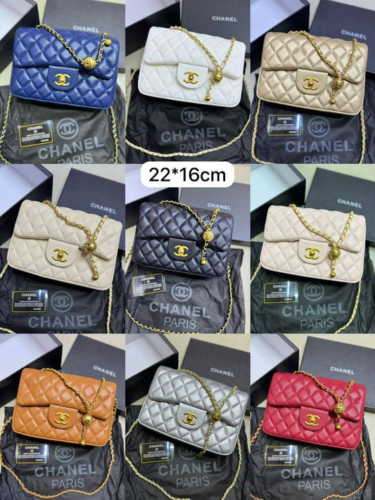 🌷 Chanel CF
1⃣️ First quality +🎁
Size : 22 * 16  cm
85 dhs👑
with box🎁

Zain115
♥️♥️♥️
