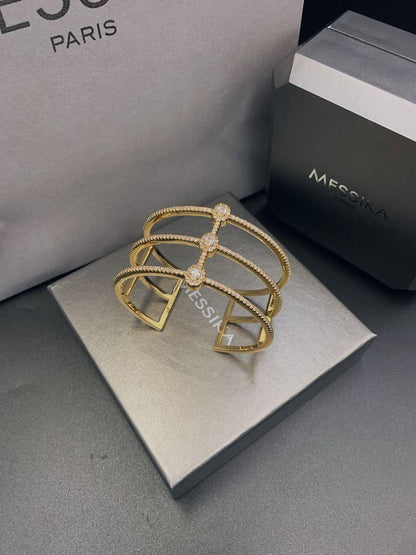 MESSIKA BANGLE
110 DHS🇦🇪💫✨
MASTER
 WITH NORMAL MESSIKA BOX AND PAPER BAG🛍️🎁

Zain89
♥️♥️♥️