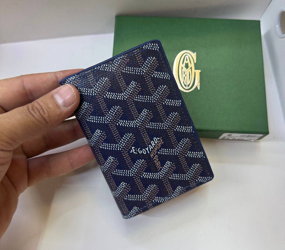 LV - Goyard 
Wallets 
With box 
🎁🎁🎁

30 dhs🇦🇪

Zain93
♥️♥️♥️