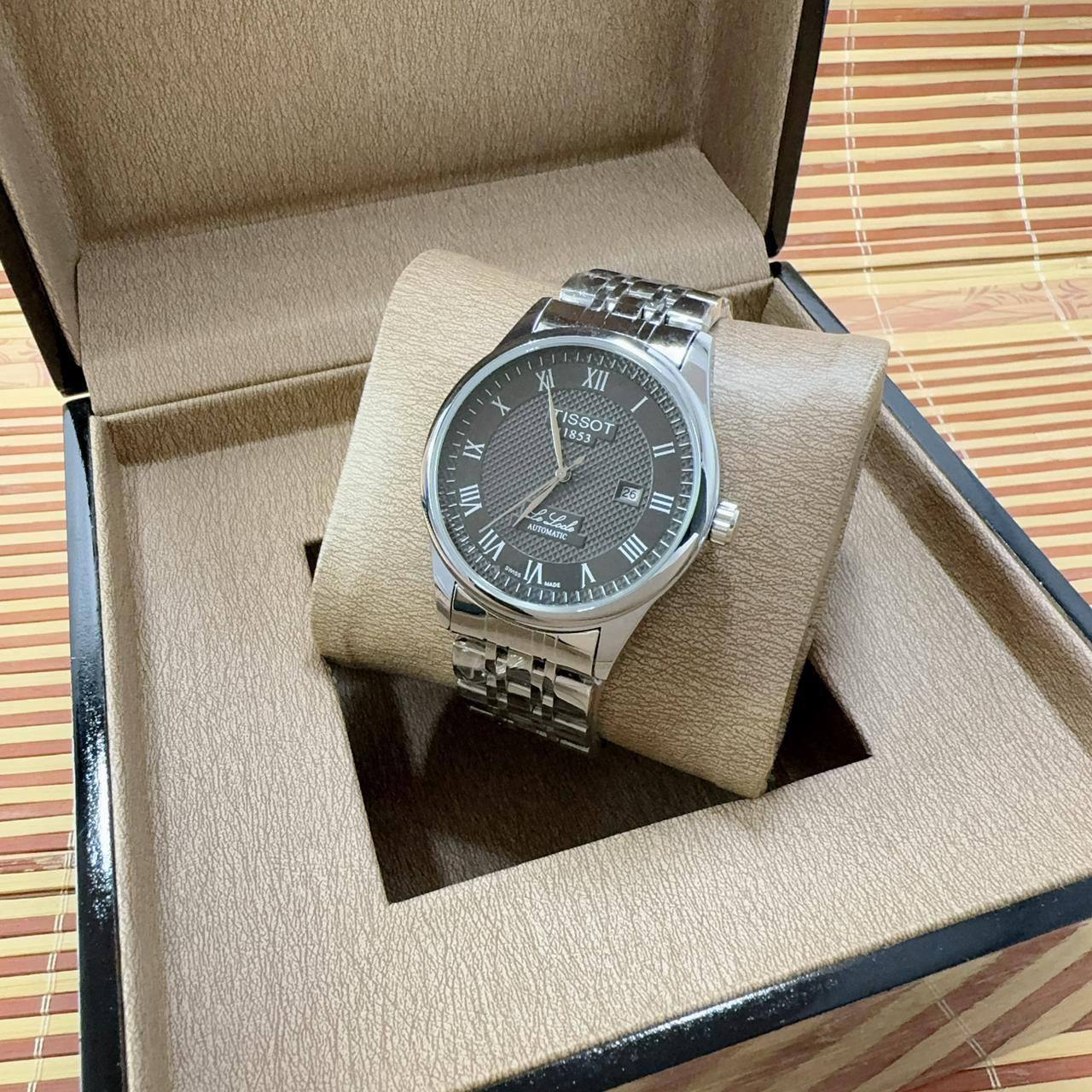 New Stock
60 dhs✅

Zain45
♥️♥️♥️