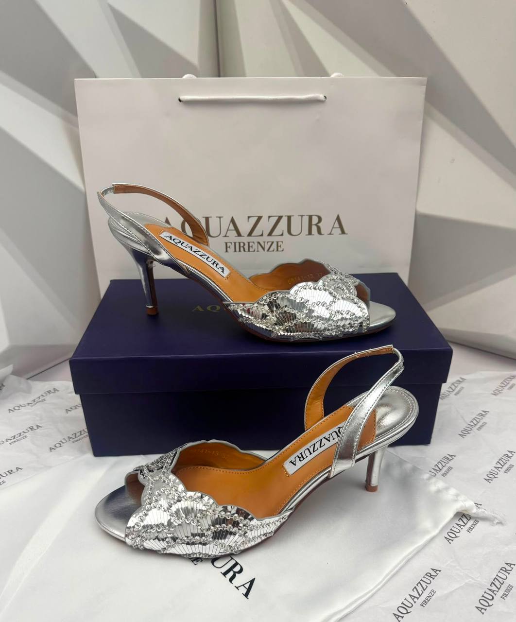 AQUAZZURA 
MASTER QUALITY 😍
SIZE 36-41  
260 dhs🇦🇪🇦🇪

Zain88
♥️♥️♥️