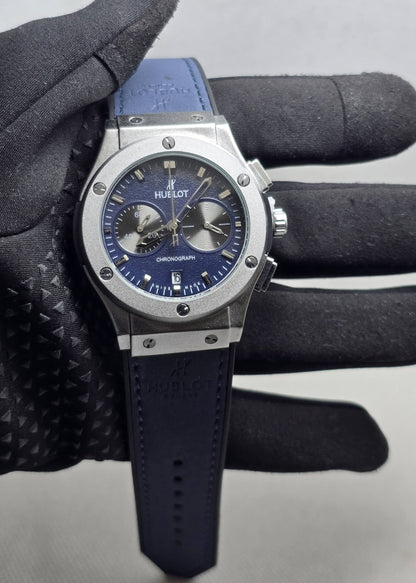 Hublot men
*Chronograph working*
90 dhs🗽

Zain29
♥️♥️♥️