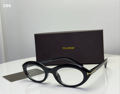 TomFord

55 DHS🇦🇪🇦🇪🇦🇪

Good quality 

Zain182
♥️♥️♥️