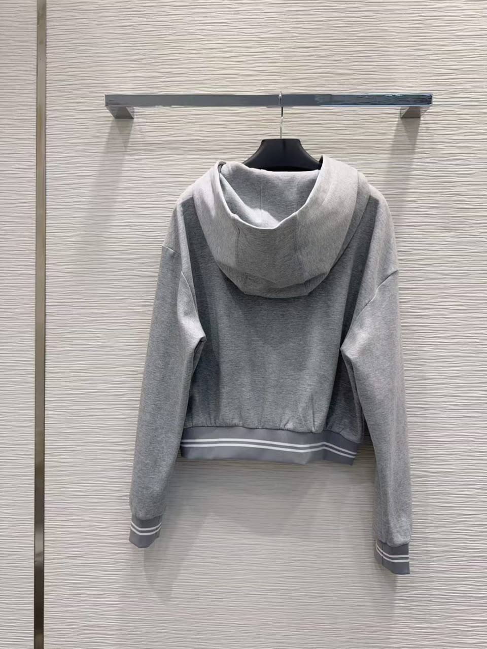 PRADA

Super Master quality

Sizes: S M L
430 dhs🇦🇪🇦🇪

Zain308
♥️♥️♥️