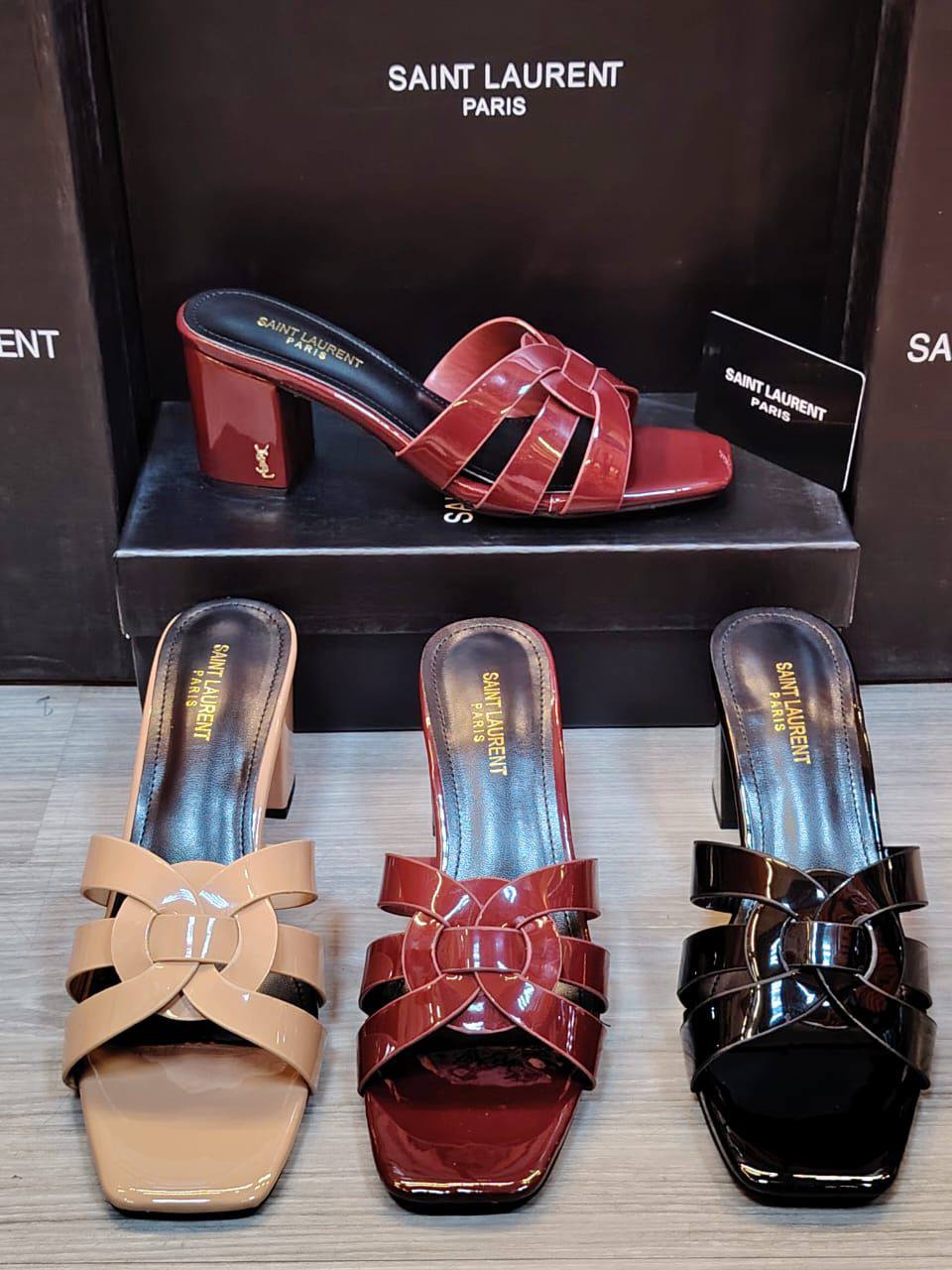 YSL
Size 36 To 41
100 dhs✅

Zain120
♥️♥️♥️