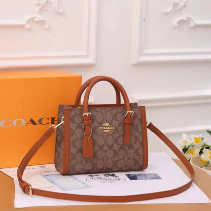 COACH ✨
Quality 💯
Size 23cm
100 dhs✅
With box 📦

Zain70
♥️♥️♥️