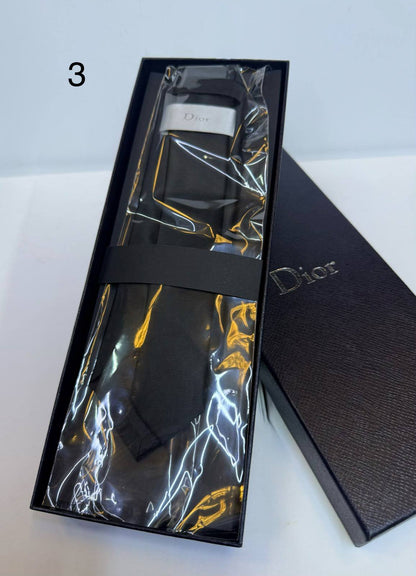 Hermes
Gucci
LV
Dior

Withbox

75 dhs🇦🇪🇦🇪

Zain93
♥️♥️♥️