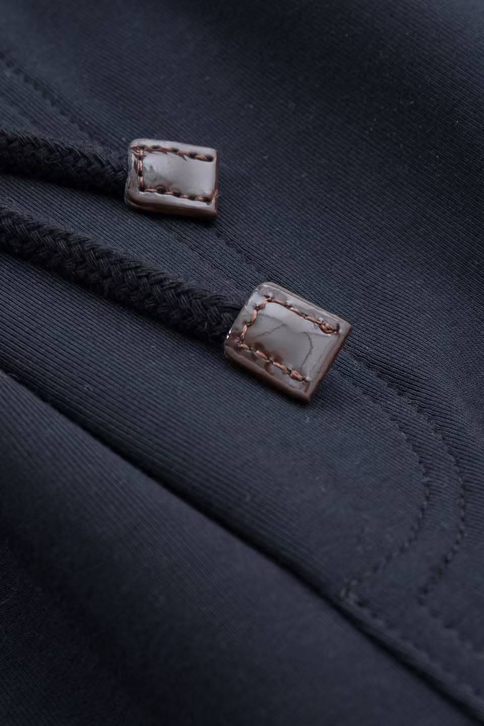 BRUNELLO CUCINELLI
Men’s Short
Master Quality 
SMLXLXXL 
320 dhs✅

Zain276
♥️♥️♥️