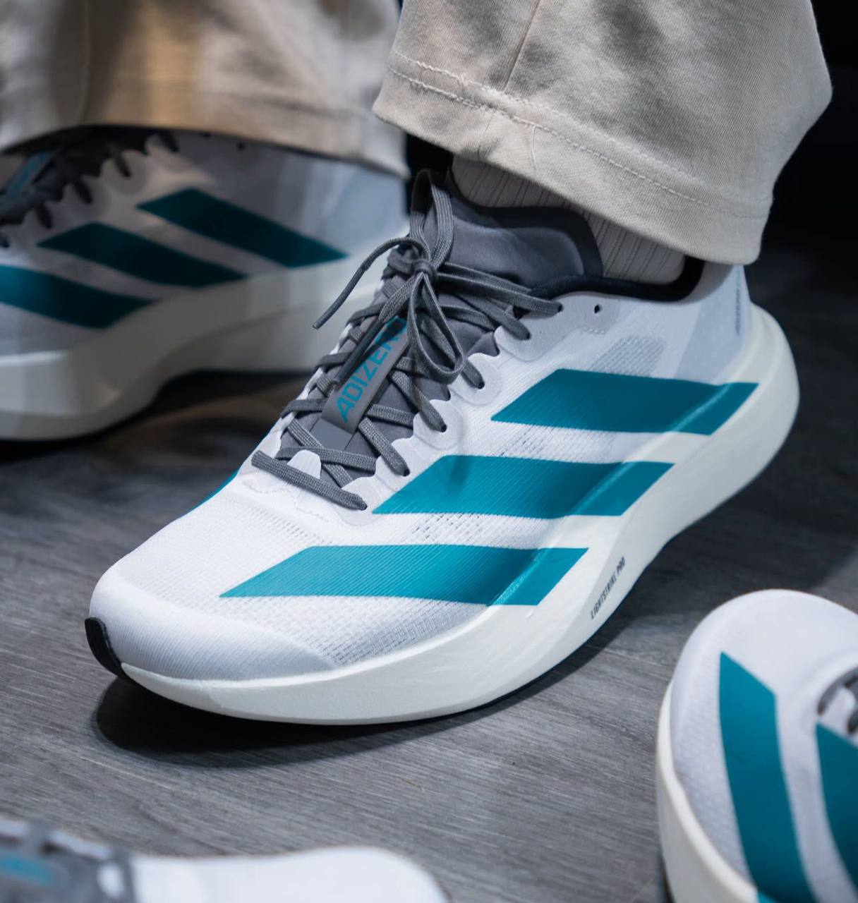 Adidas ADIZERO EVO SL ‘‘Cloud white/Pure Teal’’🍀☁️
36-45 AVAILABLE 🤩
All adizero we give discounts 🤩
200 dhs🇦🇪🇦🇪

Zain242
♥️♥️♥️
