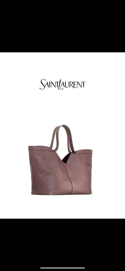 YSL
90 dhs🪙🌨️
Size      up60cm    bottom35cm 
high quality

Zain04
♥️♥️♥️