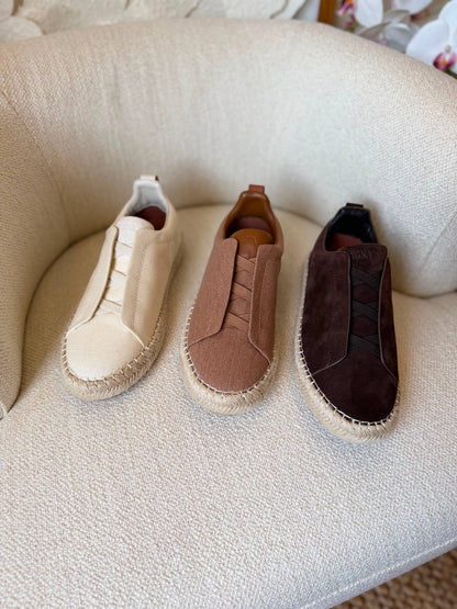ZEGNA
*AAA QUALITY*
*SIZE:40 to 46*
450 dhs🇦🇪🇦🇪

Zain185
♥️♥️♥️