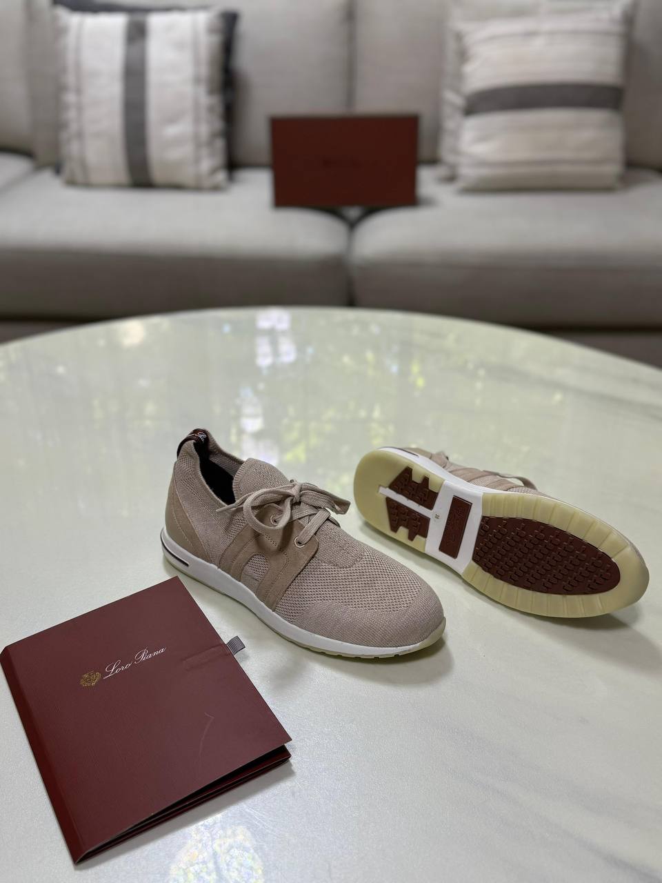 Loro piana
Master quality 
Size: 36 to 41
450 dhs💛

Zain318
♥️♥️♥️