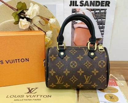 LV
With box 🎁🎁🎁

80 dhs❣️
speedy

Zain136
♥️♥️♥️