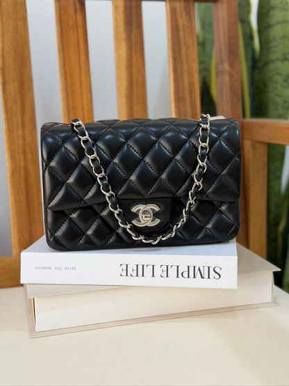 CHANEL 
Super Master Quality 
Original Packing
Size 20CM

For Price 👇 WhatsApp✅
0568585901 
0507557372
0552275751 Owner Zain 👌


Zain321
♥️♥️♥️
