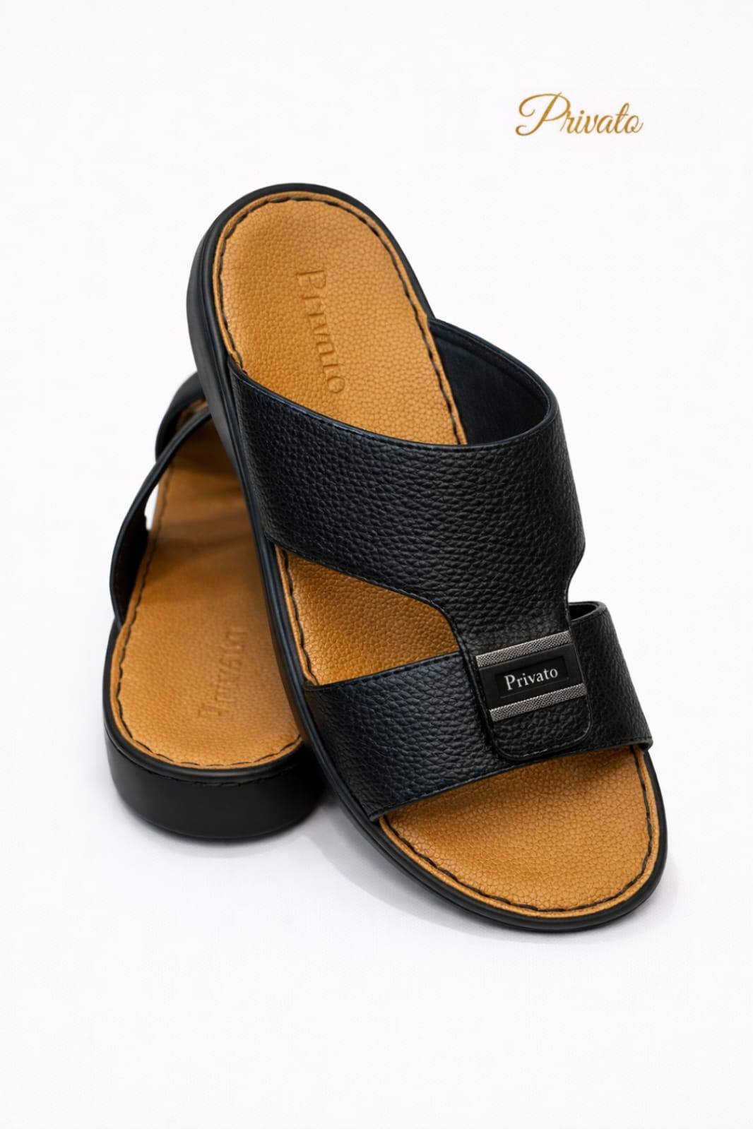 slippers for men good quality  
with box and paper bag size available (40to46) 6to12) 
150 dhs❣️

Zain59
♥️♥️♥️