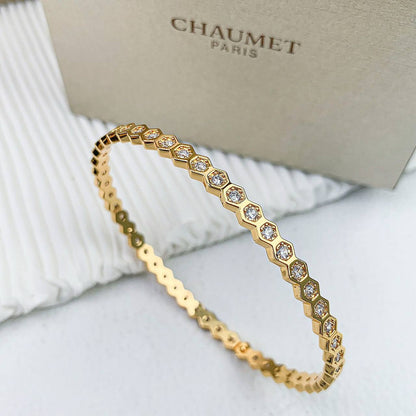 CHAUMET 🦋*
Bangle 💥
Master quality 💯
With black boxes 📦 
55 dhs✅
With master box 🗃️ 
130 dhs✅

Zain216
♥️♥️♥️