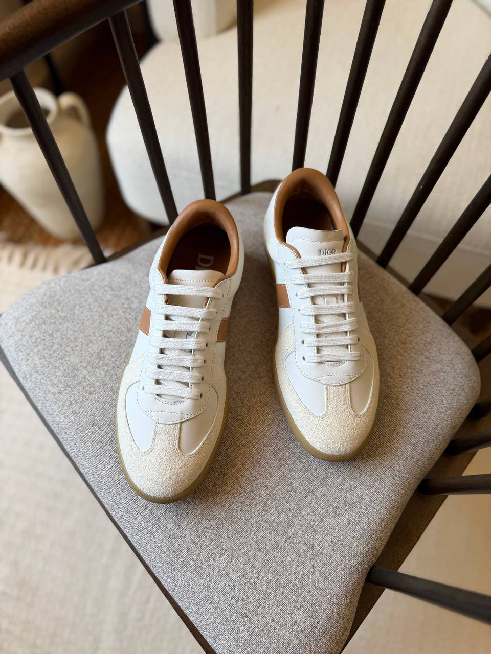 Christian Dior 
*AAA quality*
*size:40 to 46* 
450 dhs✅

Zain185
♥️♥️♥️