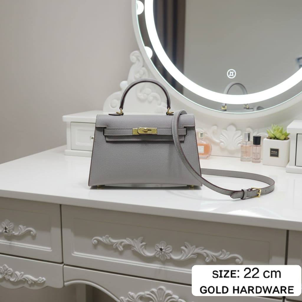 HERMES ᴋᴇʟʟʏ
ɢᴏʟᴅ ʜᴀʀᴅᴡᴀʀᴇ
ᴍᴀᴛᴛᴇ ʜᴀʀᴅ ʟᴇᴀᴛʜᴇʀ
ᴡɪᴛʜ ʟᴏɴɢ ʙᴇʟᴛ sᴛʀᴀᴘ
sɪᴢᴇ: 22 cm
ᴡɪᴛʜ BOX
🎁🎁🎁

90 dhs❤️

Zain31
♥️♥️♥️