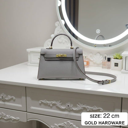 HERMES ᴋᴇʟʟʏ
ɢᴏʟᴅ ʜᴀʀᴅᴡᴀʀᴇ
ᴍᴀᴛᴛᴇ ʜᴀʀᴅ ʟᴇᴀᴛʜᴇʀ
ᴡɪᴛʜ ʟᴏɴɢ ʙᴇʟᴛ sᴛʀᴀᴘ
sɪᴢᴇ: 22 cm
ᴡɪᴛʜ BOX
🎁🎁🎁

90 dhs❤️

Zain31
♥️♥️♥️