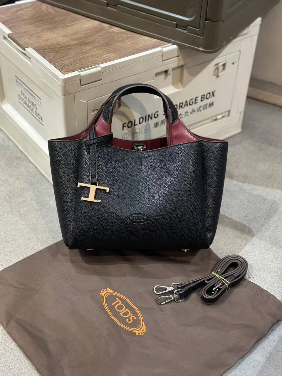 TODS
110 dhs❤️

Zain143
♥️♥️♥️